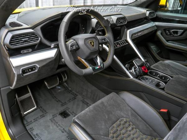 Used-2019-Lamborghini-Urus-SUV-Only-39-Miles-Brand-NEW