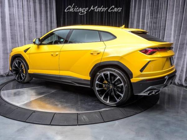 Used 2019 Lamborghini Urus SUV **Only 39 Miles** Brand NEW! for sale Sold at Chicago Motor Cars in West Chicago IL 60185 3