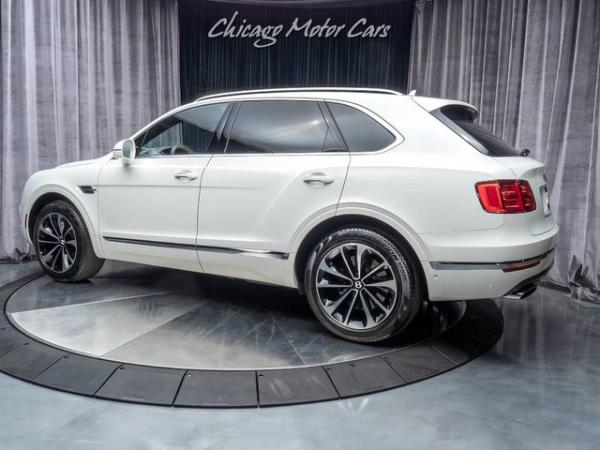 Used 2017 Bentley Bentayga W12 SUV MSRP $255k+ for sale Sold at Chicago Motor Cars in West Chicago IL 60185 3