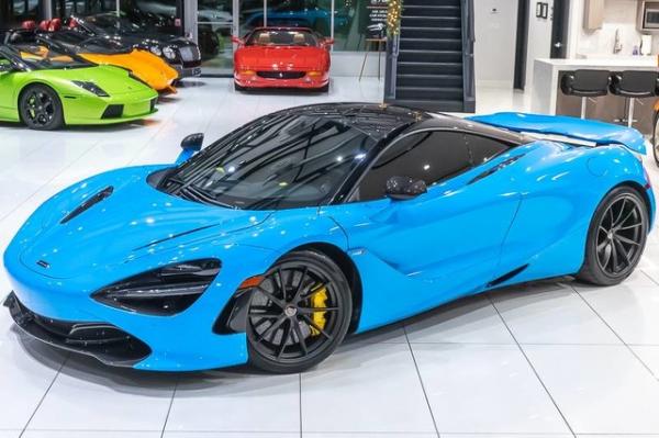 Used 2018 McLaren 720S Performance Coupe MSRP $368,575+ for sale Sold at Chicago Motor Cars in West Chicago IL 60185 4