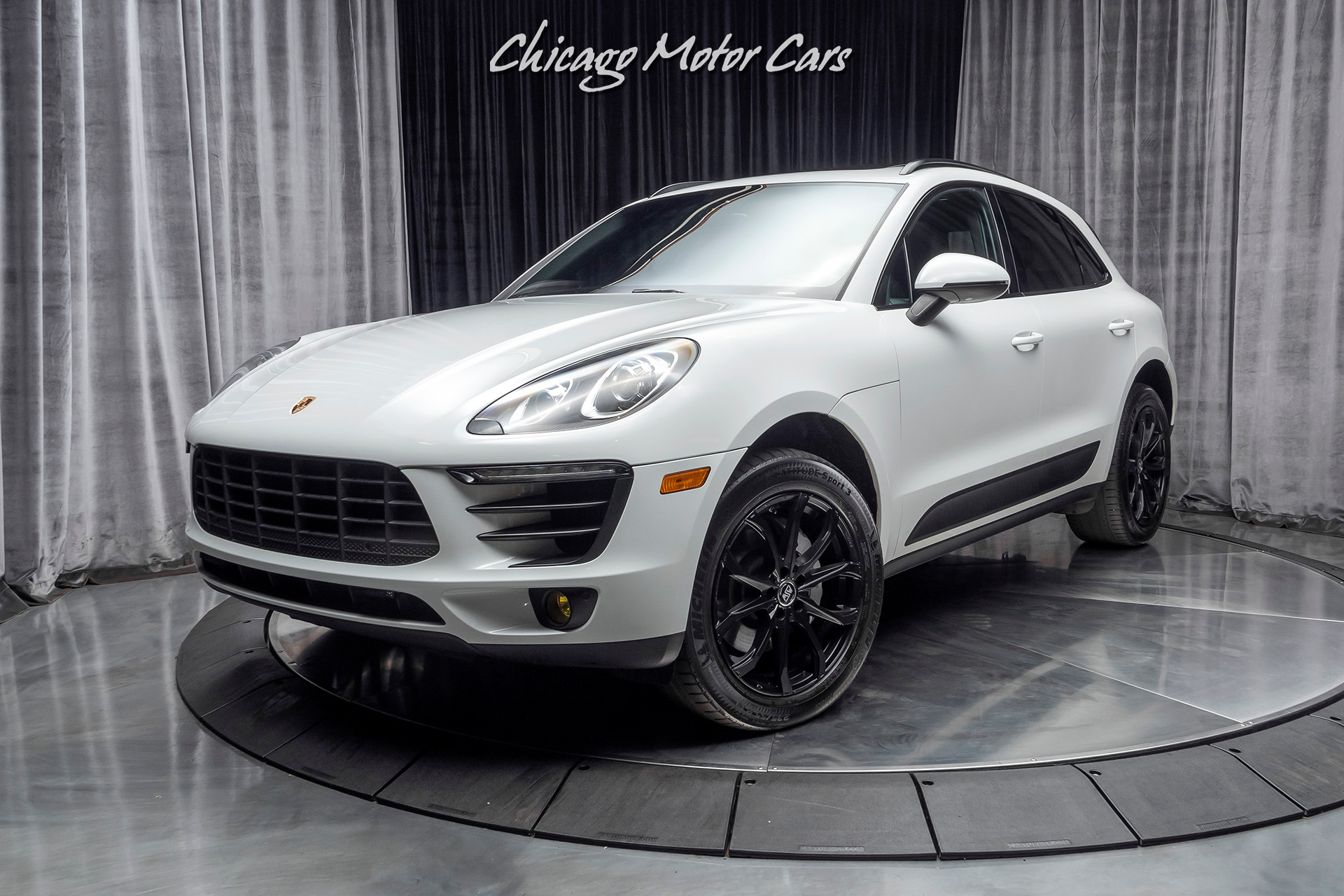 Used-2015-Porsche-Macan-S-PANO-ROOF-BOSE-SOUND-SUPER-CLEAN