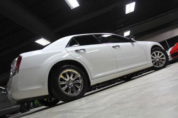 New-2012-Chrysler-300-Limited