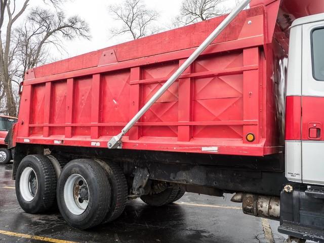 Used-2000-Freightliner-FL80-Dump-Truck