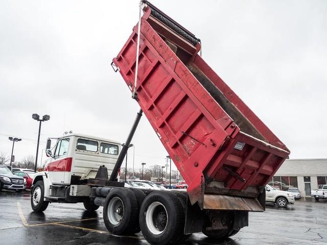 Used-2000-Freightliner-FL80-Dump-Truck