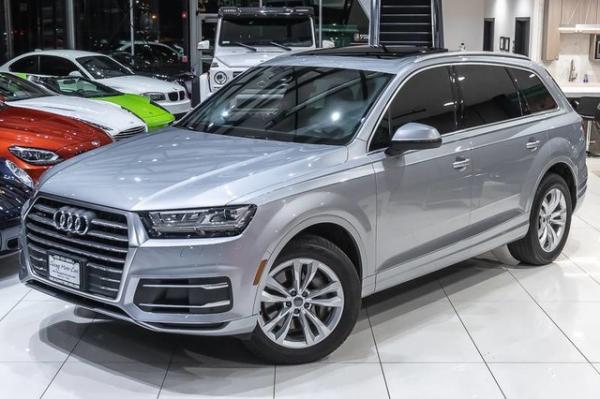 Used 2017 Audi Q7 Premium Plus Quattro for sale Sold at Chicago Motor Cars in West Chicago IL 60185 2