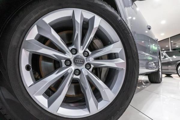 Used 2017 Audi Q7 Premium Plus Quattro for sale Sold at Chicago Motor Cars in West Chicago IL 60185 5