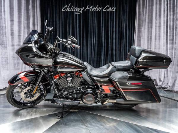 Used 2018 Harley-Davidson FLTRXSE CVO Road Glide $10k in UPGRADES! Only 220 Miles! for sale Sold at Chicago Motor Cars in West Chicago IL 60185 2