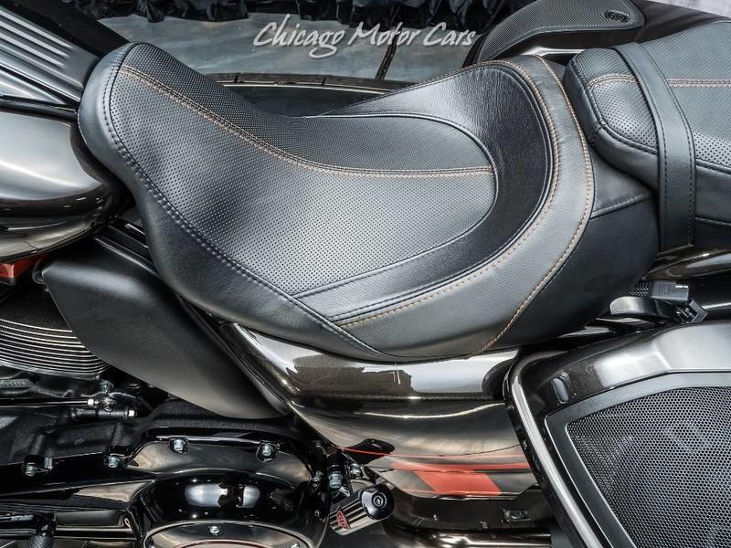 Used-2018-Harley-Davidson-FLTRXSE-CVO-Road-Glide-10k-in-UPGRADES-Only-220-Miles