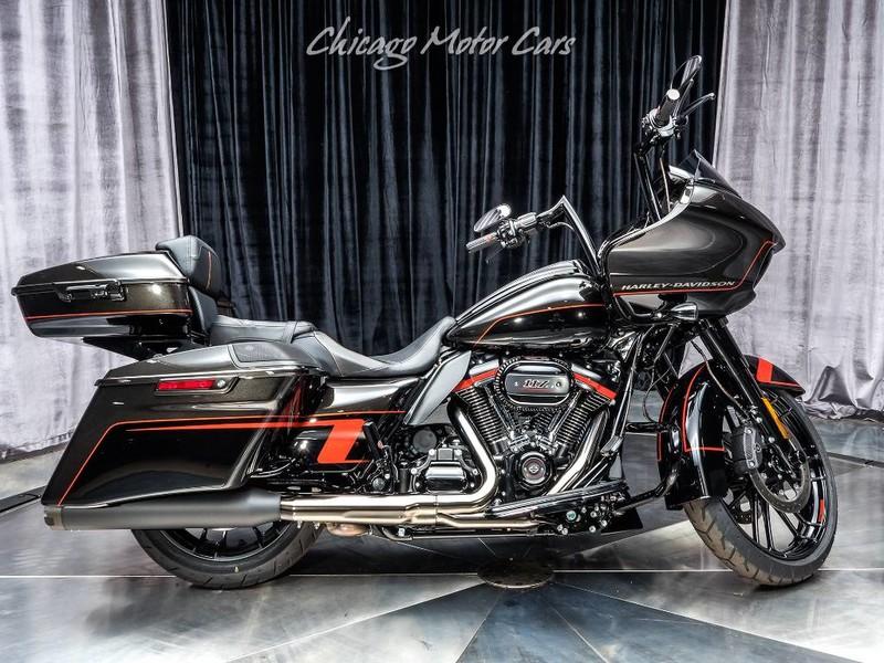 Used-2018-Harley-Davidson-FLTRXSE-CVO-Road-Glide-10k-in-UPGRADES-Only-220-Miles