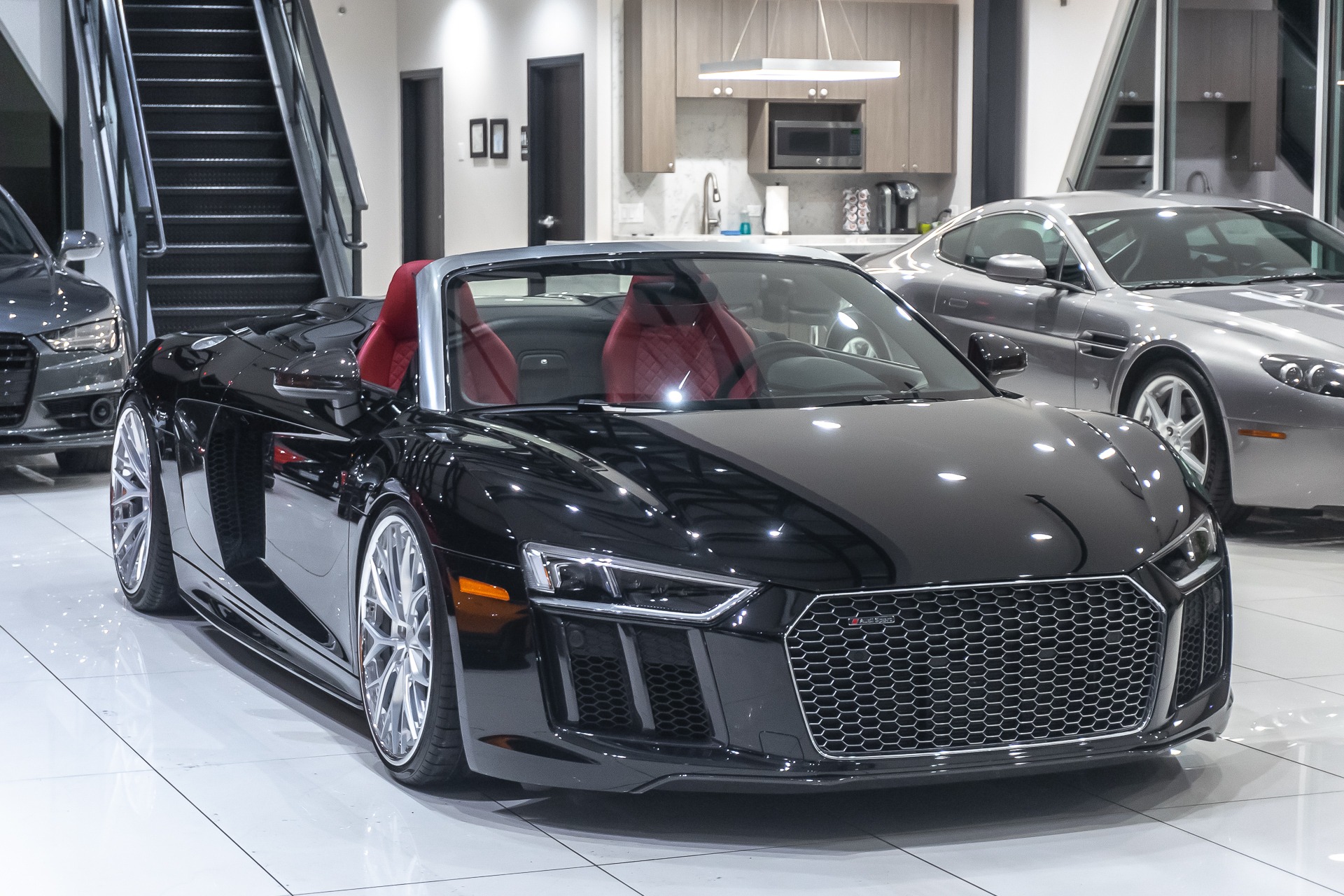 Used-2018-Audi-R8-Spyder-V10-plus-Convertible-MSRP-22039025k-in-Upgrades