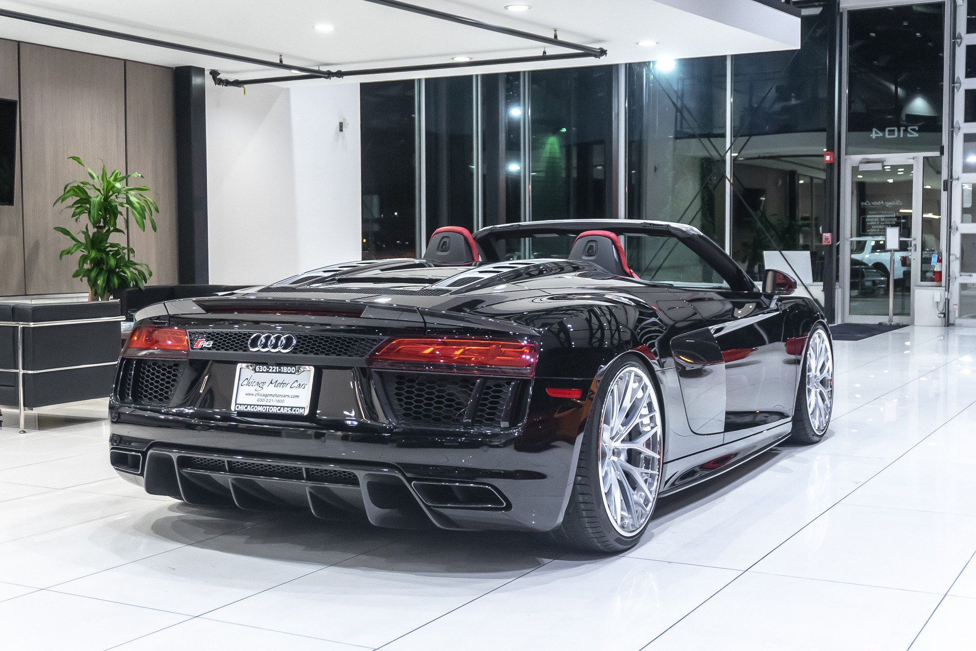 Used-2018-Audi-R8-Spyder-V10-plus-Convertible-MSRP-22039025k-in-Upgrades