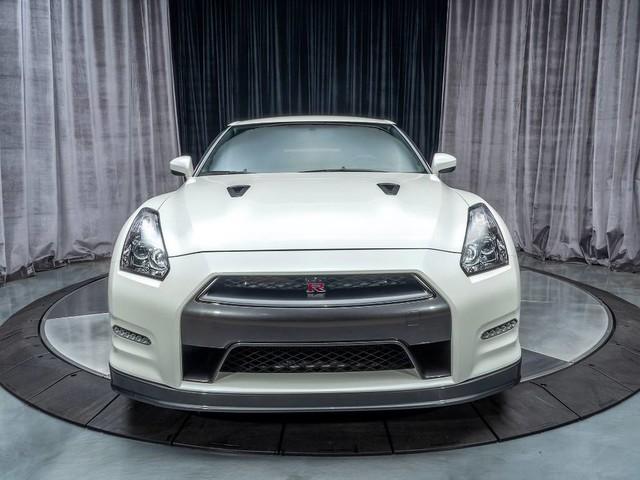 Used-2013-Nissan-GT-R-Premium-1350-hp-at-the-wheels