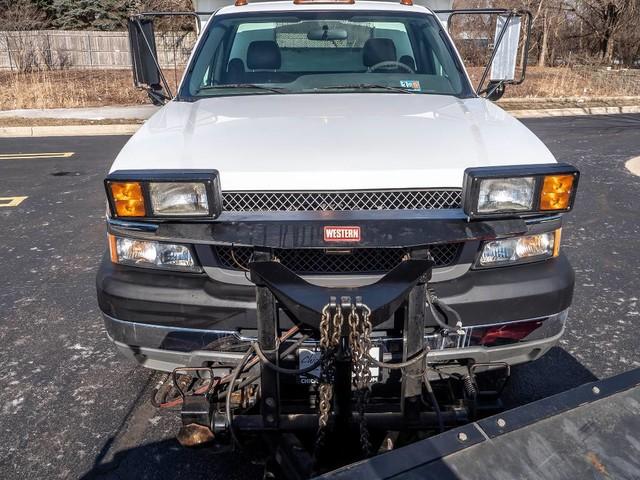 Used-2004-Chevrolet-Silverado-3500-4X4-Dump-TRUCK-PLOW---SALTER