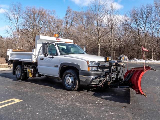 Used-2004-Chevrolet-Silverado-3500-4X4-Dump-TRUCK-PLOW---SALTER