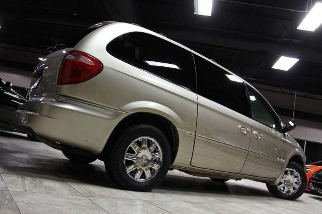 New-2006-Chrysler-Town---Country-LWB-Limited