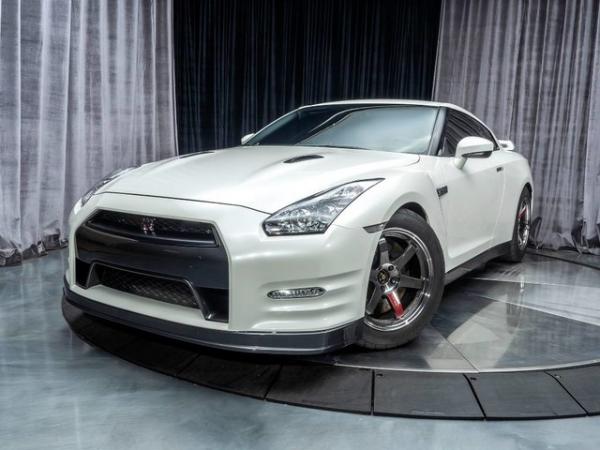Used 2013 Nissan GT-R Premium 1350 hp at the wheels for sale Sold at Chicago Motor Cars in West Chicago IL 60185 2