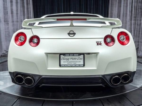 Used-2013-Nissan-GT-R-Premium-1350-hp-at-the-wheels