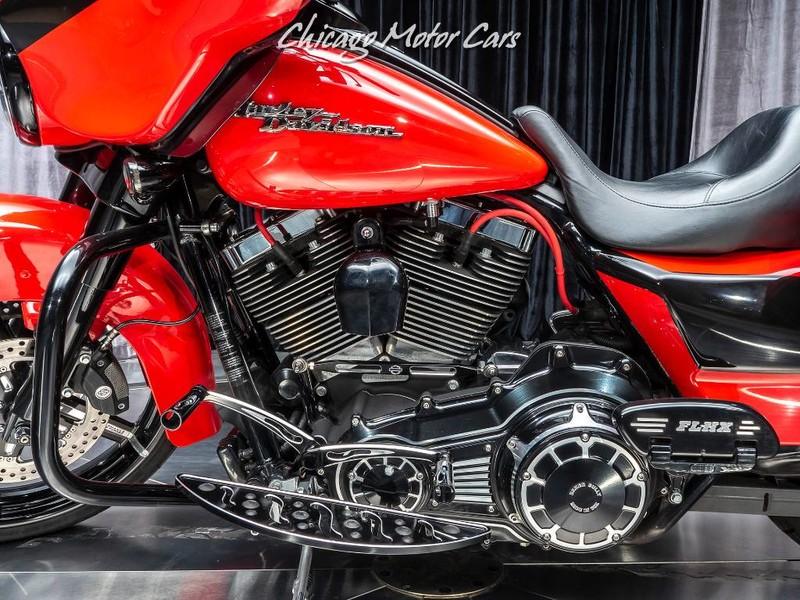 Used-2010-Harley-Davidson-FLHX-Street-Glide-Motorcycle-131