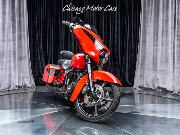 Used 2010 Harley-Davidson FLHX Street Glide Motorcycle **131 for sale Sold at Chicago Motor Cars in West Chicago IL 60185 1