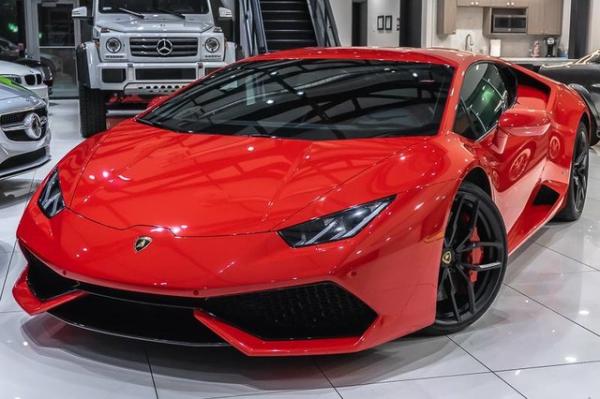 Used 2016 Lamborghini Huracan LP610-4 Coupe *$283k MSRP* for sale Sold at Chicago Motor Cars in West Chicago IL 60185 3
