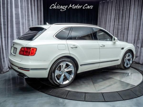 Used 2017 Bentley Bentayga W12 SUV **MSRP $270k+** for sale Sold at Chicago Motor Cars in West Chicago IL 60185 5