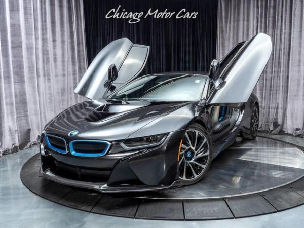 Used 2014 BMW i8 Pure Impulse World Coupe for sale Sold at Chicago Motor Cars in West Chicago IL 60185 3