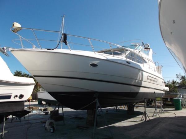 Used-2000-Cruisers-4450-Boat