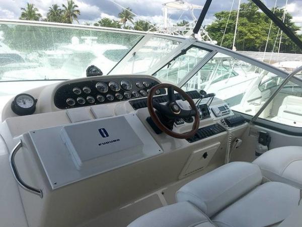 Used-2000-Cruisers-4450-Boat