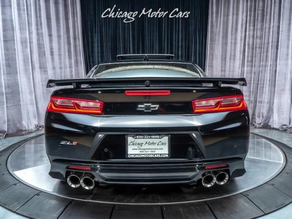 Used 2017 Chevrolet Camaro ZL1 *6 Speed Manual* for sale Sold at Chicago Motor Cars in West Chicago IL 60185 4