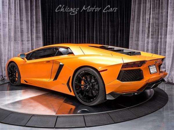 Used 2014 Lamborghini Aventador LP700-4 Coupe for sale Sold at Chicago Motor Cars in West Chicago IL 60185 5