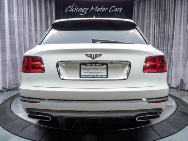 Used 2017 Bentley Bentayga W12 SUV **MSRP $255,870** for sale Sold at Chicago Motor Cars in West Chicago IL 60185 4