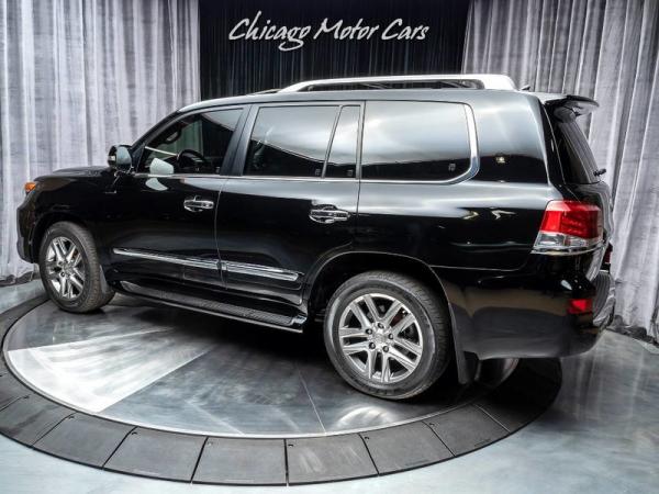 Used 2013 Lexus LX 570 AWD SUV **SERVICED** for sale Sold at Chicago Motor Cars in West Chicago IL 60185 3