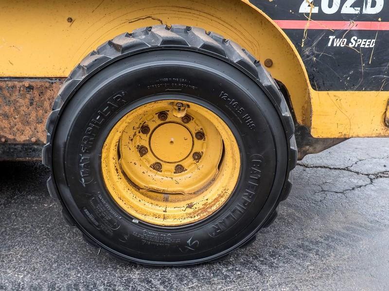 Used-2007-Caterpillar-262B-Skid-Steer-Loader