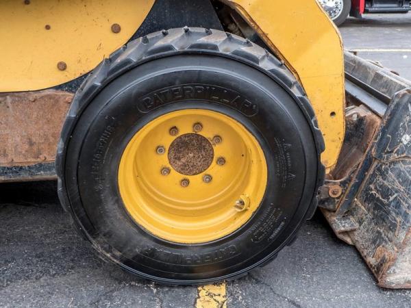 Used-2007-Caterpillar-262B-Skid-Steer-Loader