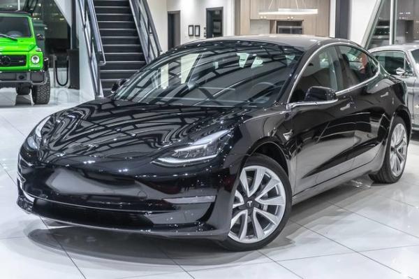 Used 2018 Tesla Model 3 Long Range AWD for sale Sold at Chicago Motor Cars in West Chicago IL 60185 3