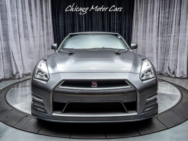 Used-2015-Nissan-GT-R-Premium