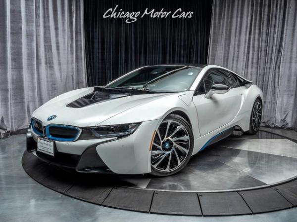 Used 2016 BMW i8 Tera World Coupe for sale Sold at Chicago Motor Cars in West Chicago IL 60185 4