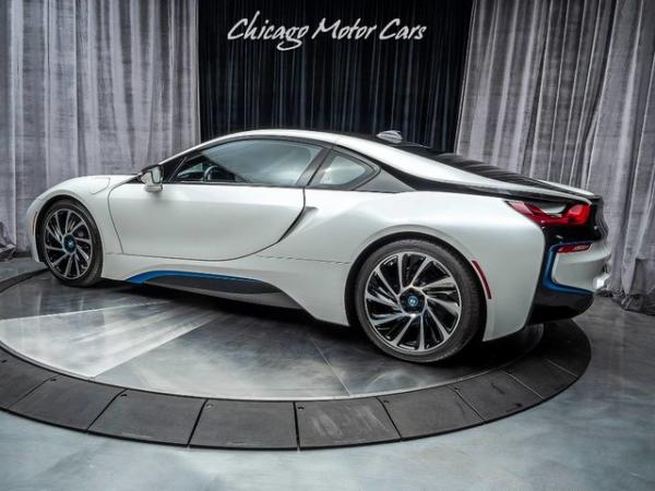 Used 2016 BMW i8 Tera World Coupe for sale Sold at Chicago Motor Cars in West Chicago IL 60185 5