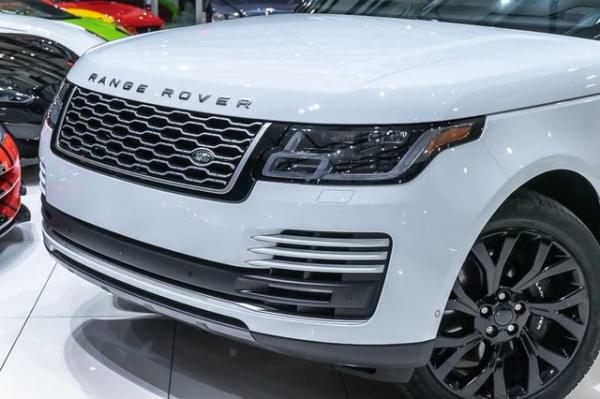 Used 2018 Land Rover Range Rover V8 Supercharged SUV MSRP $121k+ MERIDIAN SOUND! DRIVE PRO PACKAGE! for sale Sold at Chicago Motor Cars in West Chicago IL 60185 4