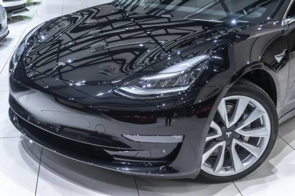 Used 2018 Tesla Model 3 Long Range AWD for sale Sold at Chicago Motor Cars in West Chicago IL 60185 4