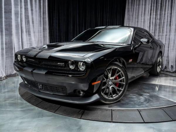 Used 2015 Dodge Challenger SRT 392 for sale Sold at Chicago Motor Cars in West Chicago IL 60185 2