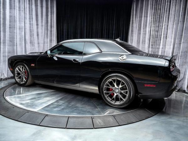 Used 2015 Dodge Challenger SRT 392 for sale Sold at Chicago Motor Cars in West Chicago IL 60185 3