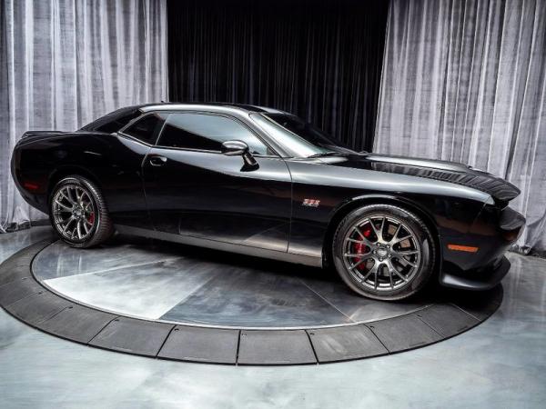 Used 2015 Dodge Challenger SRT 392 for sale Sold at Chicago Motor Cars in West Chicago IL 60185 6