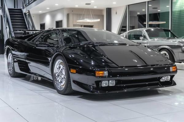 Used-1994-Lamborghini-Diablo-VT-Coupe-COLLECTORS-CAR