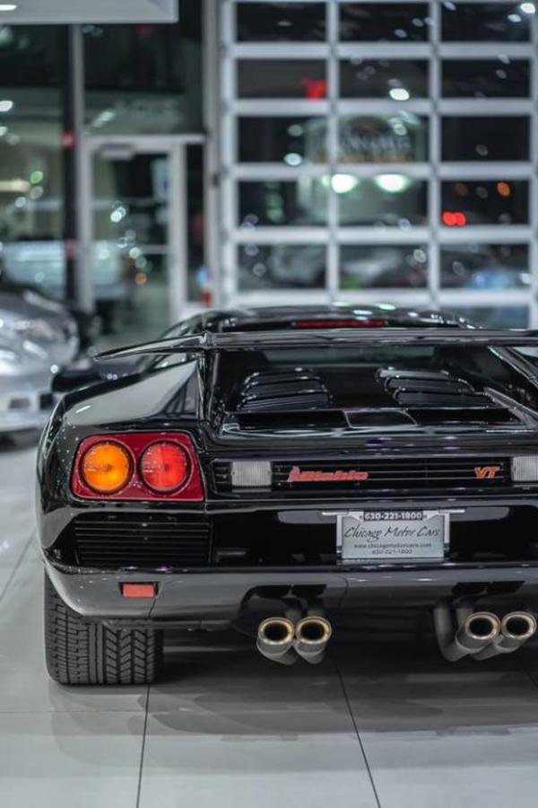 Used-1994-Lamborghini-Diablo-VT-Coupe-COLLECTORS-CAR