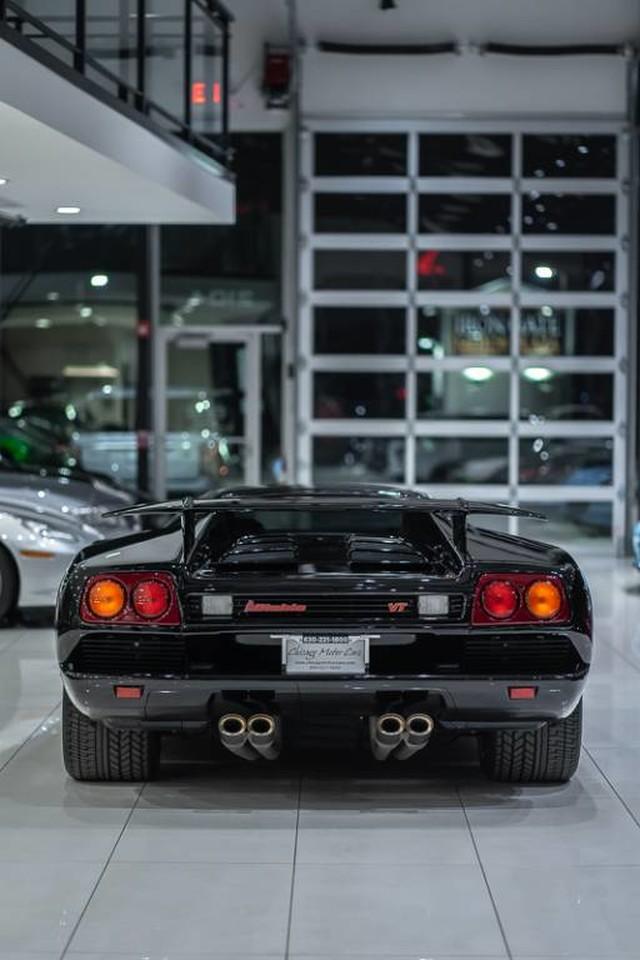 Used-1994-Lamborghini-Diablo-VT-Coupe-COLLECTORS-CAR