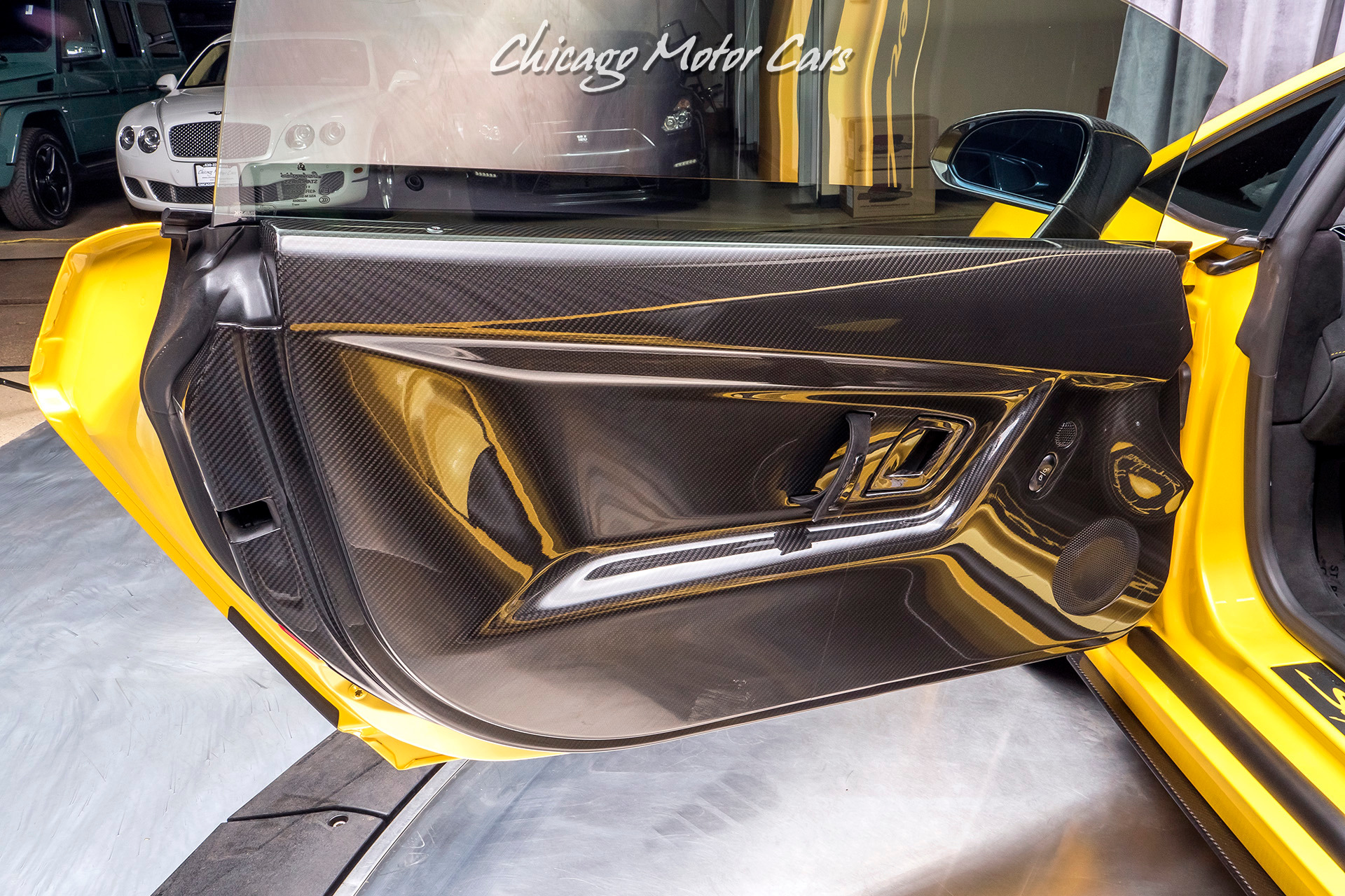 Used-2008-Lamborghini-Gallardo-Superleggera-Coupe-RARE-SUPERLEGGERA-WING-CARBON-FIBER-INTERIOR