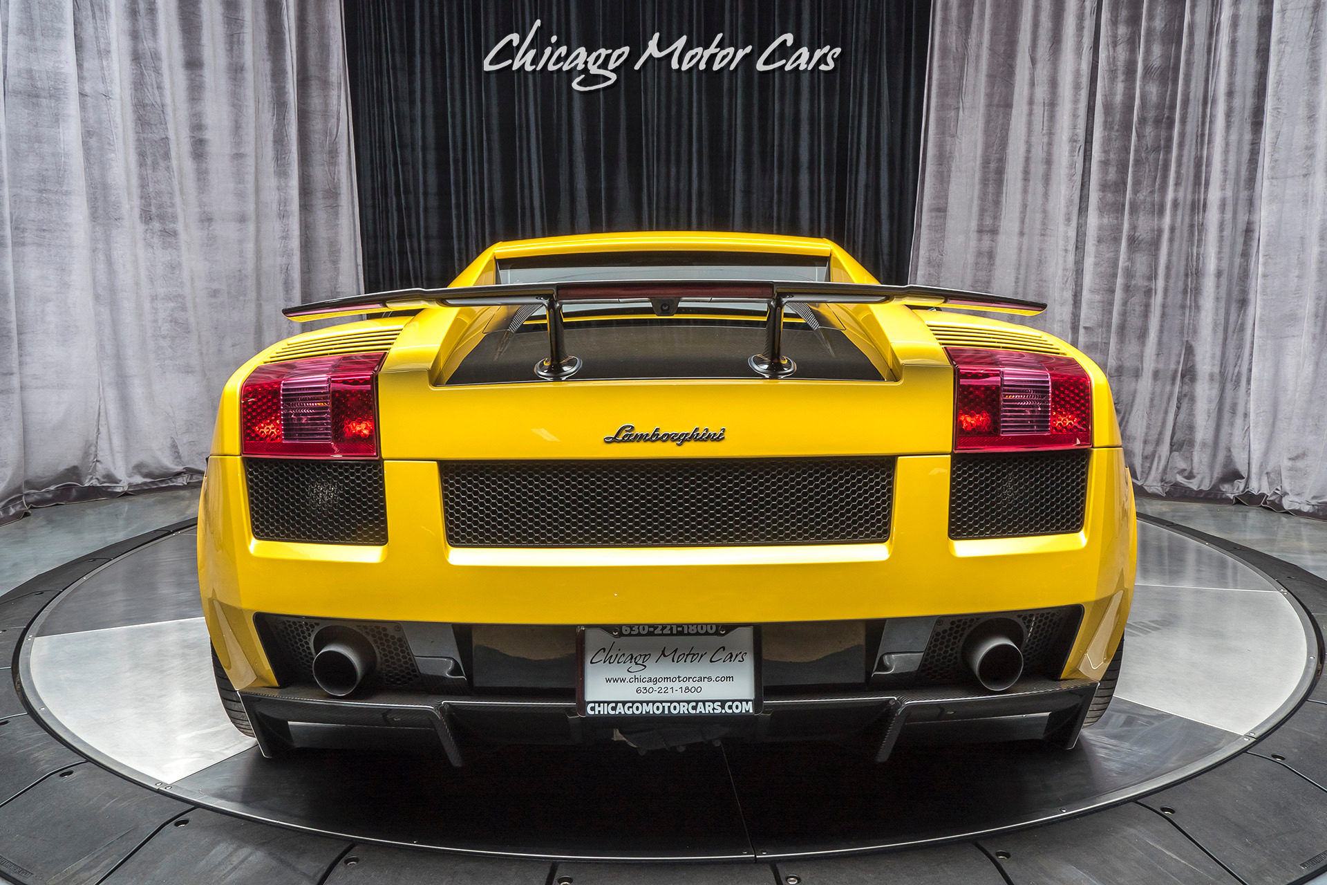 Used-2008-Lamborghini-Gallardo-Superleggera-Coupe-RARE-SUPERLEGGERA-WING-CARBON-FIBER-INTERIOR