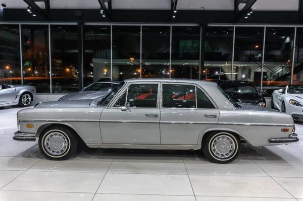 Used-1972-Mercedes-Benz-280-SE