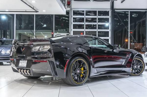 Used-2016-Chevrolet-Corvette-Z06-C7R-Special-Edition-3LZ-Coupe-ONLY-3K-MILES